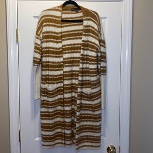 Size: Medium Pumpkin/White Cardigan. Hyfyve. 2019 Pink Lily Boutique